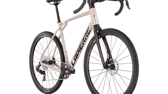Lapierre Crosshill CF 2025 – Fast Gravel Meets Adventure Versatility