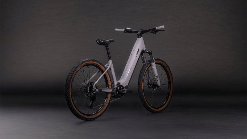 Cube Reaction Hybrid Performance 600 Grey 1