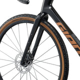 Giant Revolt Advanced 2 Gravel Bike 2026