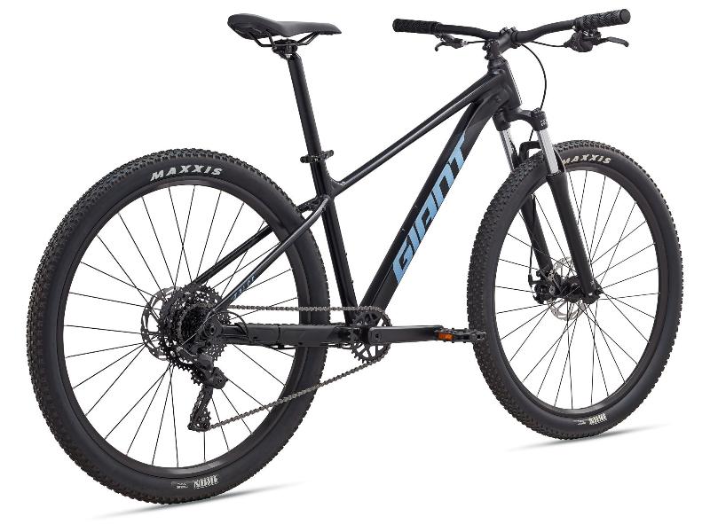 Giant Talon 4 Mountain Bike 2025 - Black - Rear