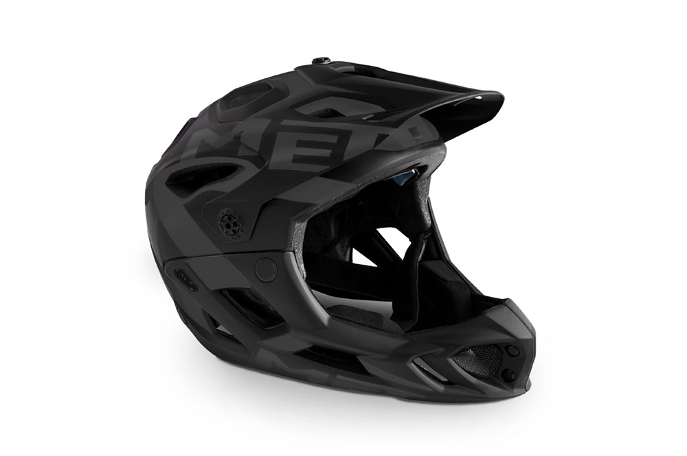 MET Parachute MCR Helmet